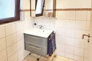 Reihenhaus in Rödermark mit ganz viel Klasse! 5-ZKB RMH, EBK, 3 Stlpl., Terrasse, Garten & Balkon! – Offenbach (Kreis) – Vorschaubild 10