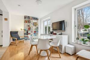 Attraktive 2,5-Zimmer-Wohnung mit sonniger West-/Südwestterrasse nahe des Englischen Gartens