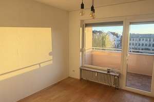 Helle 3-Zimmer-Wohnung mit Balkon, Aufzug & EBK | Nähe Ledermuseum – 63067 Messehalle, Offenbach am Main – Vorschaubild 4