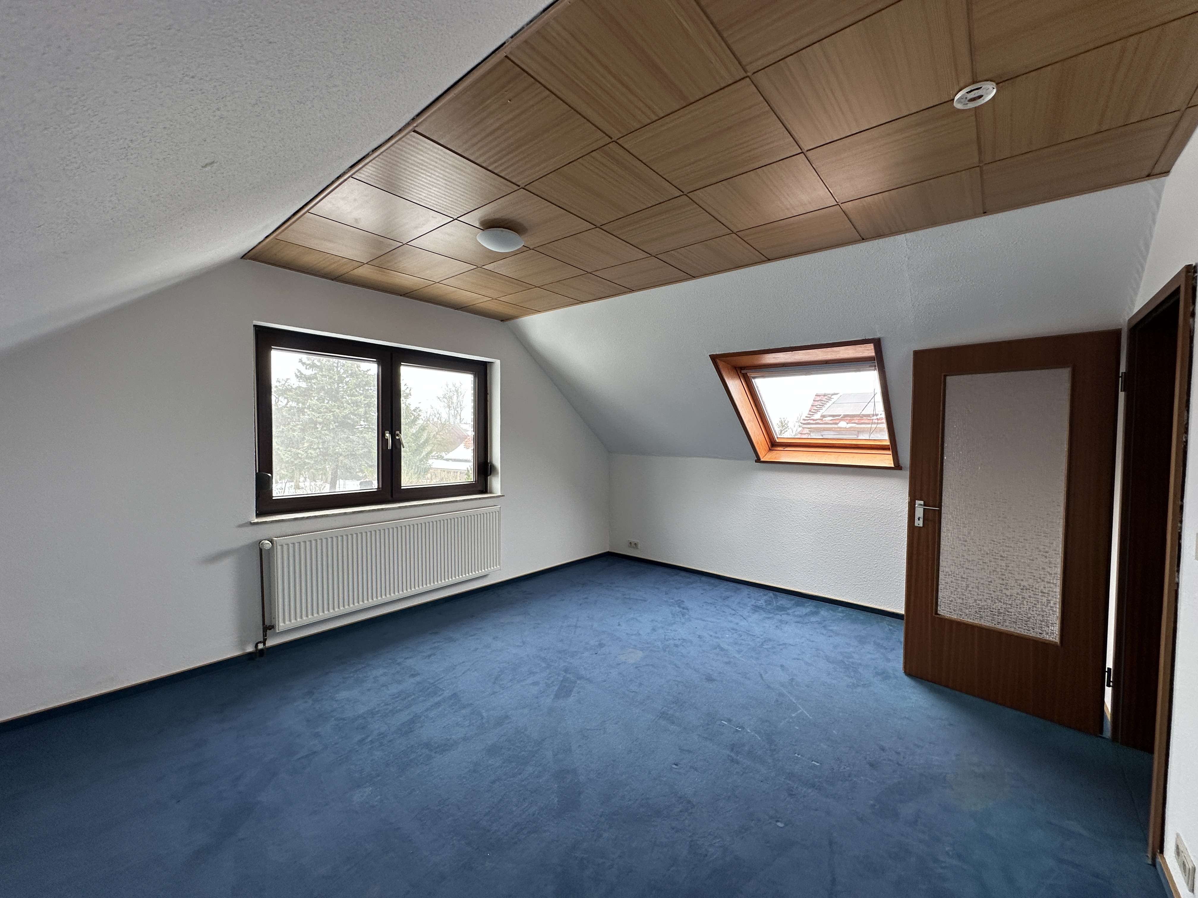 Immobilie in Hardegsen - Großes Einfamilienhaus mit viel Nutzfläche und tollem Garten - Bild 15