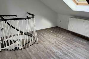 Dachgeschoßmaisonette 3 Zimmer mitten in Gelsenkirchen – Die vollständige Adresse der Immobilie erhältst du vom Anbieter., 45879 Altstadt, Gelsenkirchen – Vorschaubild 2