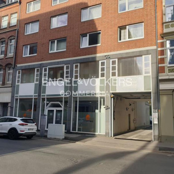 BÜROFLÄCHE IN ZENTRALER LAGE