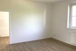 Tapetenwechsel gefällig? Dann greifen Sie zu! – Cracauer Str. 43, 39114 Magdeburg – Vorschaubild 3