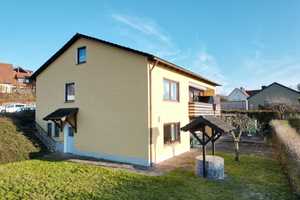 Ihr neues Zuhause – Einfamilienhaus mit Einliegerwohnung und vielfältigen Möglichkeiten – Schwandorf (Kreis) – Vorschaubild 2