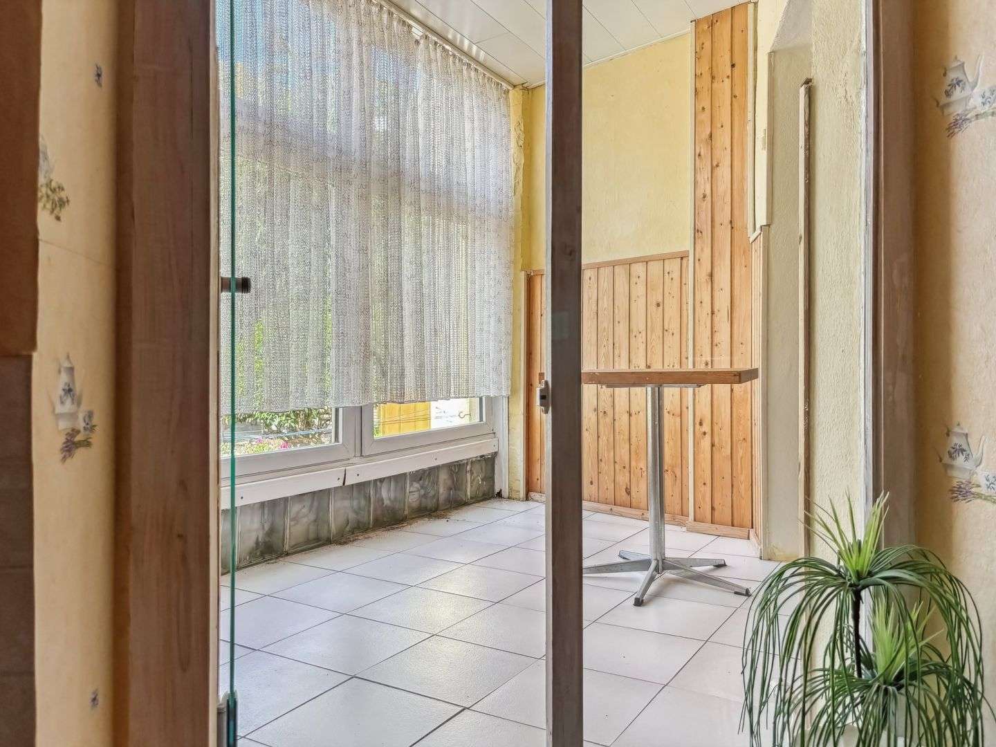 Immobilie in Burg - Historisches Mehrfamilienhaus mit Potential in zentraler Lage von Burg bei Magdeburg - Bild 2