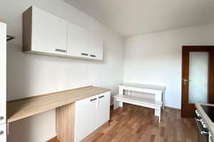 Helle 2-Zimmer-Wohnung mit schönem Parkblick in Fürth. – Waldstr. 9, 90763 Südstadt Industriegebiet, Fürth – Vorschaubild 10