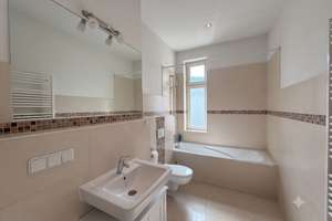 Charmanter Altbau-Traum in Potsdam-Babelsberg: 3-Zimmer-Wohnung mit Balkon & Top-Anbindung – Die vollständige Adresse der Immobilie erhältst du vom Anbieter., 14482 Babelsberg Süd, Potsdam – Vorschaubild 6
