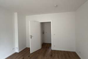 Kinofeeling für Zuhause ! 3 Zi. mit riesen Fernsehecke &EBK – Sudetenweg 7, 38448 Vorsfelde, Wolfsburg – Vorschaubild 9