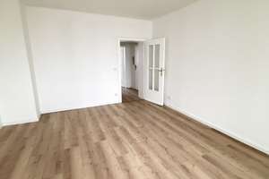 *Top renovierte Single-Wohnung in zentraler Wohnlage* Trendviertel* Schinkelstraße – Schinkelstraße 77, 40211 Pempelfort, Düsseldorf – Vorschaubild 2