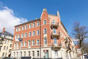 Traumwohnung in einem sanierten Gründerhaus - 2-Zimmer-Wohnung mit Balkon und Tageslichtbad