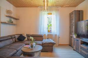 Freistehendes 3-Familienhaus in Baiersbronn – vollvermietet, mit Ausblick & Doppelgarage – Die vollständige Adresse der Immobilie erhältst du vom Anbieter., 72270 Baiersbronn – Vorschaubild 8