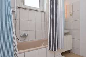 Wunderschöne Altbauwohnung mit Balkon und Stellplatz in Stuttgart West – Die vollständige Adresse der Immobilie erhältst du vom Anbieter., 70197 Neue Vorstadt, Stuttgart – Vorschaubild 4