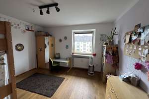 Von Privat: 4 Zimmer Wohnung in Harlaching - tolle Lage, toller Schnitt, tolles Leben – Die vollständige Adresse der Immobilie erhältst du vom Anbieter., 81547 Giesing, München – Vorschaubild 7