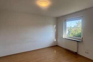 Provisionsfrei: Reihenmittelhaus mit 6 Zimmern in Stuttgart Plieningen – Gerstenstraße 43, 70599 Plieningen (Ortsteil), Stuttgart – Vorschaubild 8