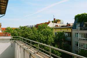 ERSTKLASSIGER STUCKALTBAU AM KURFÜRSTENDAMM + BALKON  + LIFT + 3 BÄDER + EBK + 4 METER DECKENHÖHE + – MARKGRAF-ALBRECHT-STR. 14, 10711 Halensee, Berlin – Vorschaubild 12