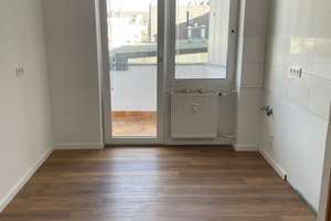 Zentral gelegene Drei-Zimmer-Wohnung mit Balkon – Die vollständige Adresse der Immobilie erhältst du vom Anbieter., 40215 Friedrichstadt, Düsseldorf – Vorschaubild 5