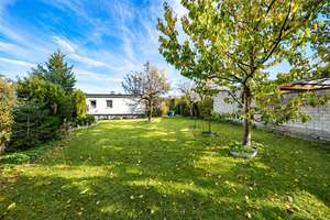 Bungalow in Balingen-Weilstetten – Sonnengrundstück, großer Garten, Garage & erneuertes Flachdach! – Die vollständige Adresse der Immobilie erhältst du vom Anbieter., 72336 Balingen – Vorschaubild 6