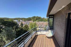 Möbilierte 2 Zimmer Wohnung in Unterbach!Sonnenbalkon! Aufzug! TG-Stellplatz! Naturerholungsgebiet! – Rathelbeckstraße 337, 40627 Unterbach, Düsseldorf – Vorschaubild 10