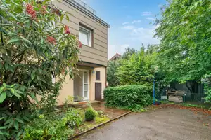 Reihenendhaus in Bestlage mit schönem, eingewachsenem Garten – Ebersberg (Kreis) – Vorschaubild 2