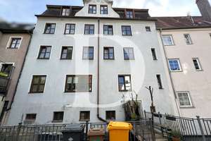 Aufgeteiltes Wohnhaus mit 4 Wohneinheiten, Ensembleschutz