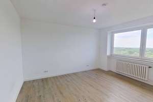 Modernes Wohnen mit Weitblick: Helle 2-Zimmer-Wohnung mit Loggia und Wannenbad – Schaluppenweg 9, 23558 Buntekuh, Lübeck – Vorschaubild 4