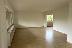 Helle 4-Zimmer-Wohnung mit Westbalkon + ca. 45 m² Hobbyfläche im DG — Münster-Hiltrup – Schumannstraße 16, 48165 Hiltrup-Mitte, Münster – Vorschaubild 3