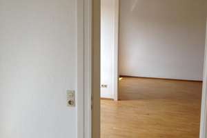 Schöne Altbau 3-Zimmer-Wohnung in Wuppertal 97 qm, frisch renoviert – Deweerthstraße 83, 42107 Elberfeld, Wuppertal – Vorschaubild 9