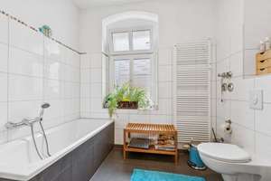 GRÜNDERZEIT-ALTBAUWOHNUNG MIT 2 BALKONEN, AUFZUG UND ENERGIEEFFIZIENZKLASSE B IN BESTLAGE – Liebigstraße 36, 10247 Friedrichshain, Berlin – Vorschaubild 25