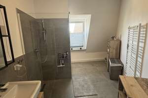 Sanierte 2-Raum-Wohnung mit Balkon in Oberhausen