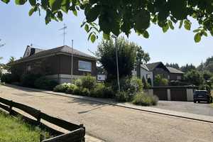Winkelbungalow mit Einliegerwohnung und Doppelgarage in toller Lage.  – Mayen-Koblenz (Kreis) – Vorschaubild 9