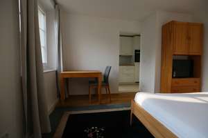 Vollmöbliertes Ein-Zimmer-Apartment  in Schwabing/Alte Heide