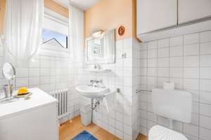 Großzügiges Reihenmittelhaus auf sonnigem Westgrundstück – Die vollständige Adresse der Immobilie erhältst du vom Anbieter., 81825 Gartenstadt Trudering, München – Vorschaubild 5