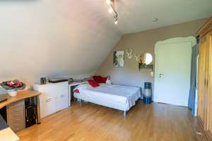 Wohnen mit Villenflair – hochwertige Dachgeschosswohnung mit Balkon in Villingen – Die vollständige Adresse der Immobilie erhältst du vom Anbieter., 78050 Villingen, Villingen-Schwenningen – Vorschaubild 32