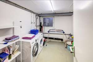 Möbliert: Doppelhaushälfte am Landschaftsschutzgebiet – Die vollständige Adresse der Immobilie erhältst du vom Anbieter., 81249 Lochhausen, München – Vorschaubild 24