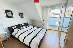Über den Dächern von Düsseldorf: Große Galerie-Maisonette-Wohnung mit Aufzug u. Dachterrasse, frei ! – Die vollständige Adresse der Immobilie erhältst du vom Anbieter., 40589 Holthausen, Düsseldorf – Vorschaubild 9