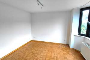 Einmalig: 7 Zimmer für die große Familie – Die vollständige Adresse der Immobilie erhältst du vom Anbieter., 40595 Hellerhof, Düsseldorf – Vorschaubild 10