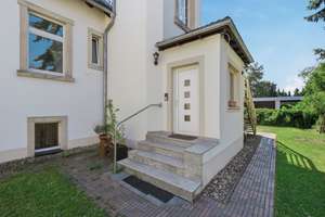 Liebevoll saniertes Gründerzeithaus mit großem Naturgrundstück in Dresden-Bühlau! – Bautzner Landstraße 177, 1324 Bühlau/Weißer Hirsch, Dresden – Vorschaubild 2