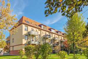 Charmante 3-Zimmer-Dachgeschosswohnung mit Abstellraum – inkl. Küche und Hightech-Ausstattung! – Dresden – Vorschaubild 2