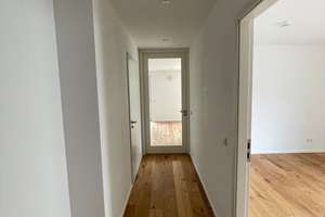 Helle 2-Zimmer-Wohnung mit Einbauküche und Balkon am Südpark, München – Pidinger Straße 3, 81379 Obersendling, München – Vorschaubild 2