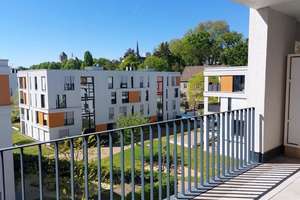 3 Zimmer / Fernblick auf den Abteiberg / Einbauküche, Loggia, Gladbach zentrale Lage – An der Lingenmühle 14, 41061 Gladbach, Mönchengladbach – Vorschaubild 3