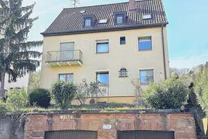 Mehrfamilienhaus mit drei Wohneinheiten, zwei Garagen und herrlichem Blick!!! – Die vollständige Adresse der Immobilie erhältst du vom Anbieter., 70327 Wangen, Stuttgart – Vorschaubild 1