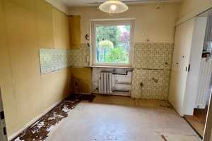 ✍️VERKAUFT!✍️ Geräumige DHH in ruhiger Seitenstraße mit 4 Schlafzimmern und Garten – Birkenfeld (Kreis) – Vorschaubild 12