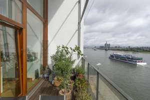Exklusive Maisonettewohnung in direkter Rheinlage