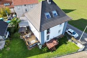 Ein- oder Zweifamilienhaus am Feldrand 
in Karben-Großkarben! – Die vollständige Adresse der Immobilie erhältst du vom Anbieter., 61184 Karben – Vorschaubild 2