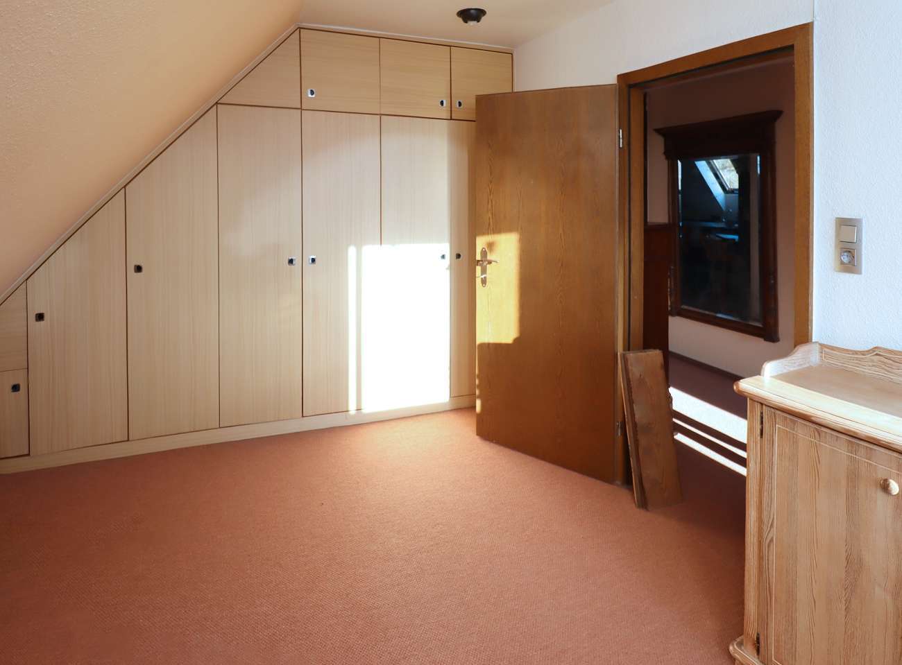 Immobilie in Coppenbrügge - Perfekte Mischung aus Wohn- und Geschäftshaus: Große Gewerbefläche mit 5 WE - Bild 4