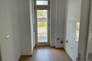 Schöne 3-Zimmer-Wohnung mit Tageslichtbad und Balkon in Hanau zu vermieten – Am Krawallgraben 6, 63450 Südost, Hanau – Vorschaubild 3