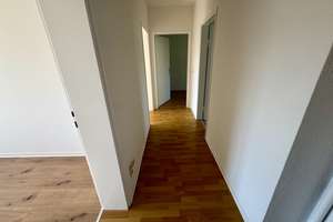 Frisch renovierte 3-Zimmer-Wohnung mit Balkon und schönem Blick ins Grüne – Burgwall 20, 38229 Gebhardshagen, Salzgitter – Vorschaubild 5