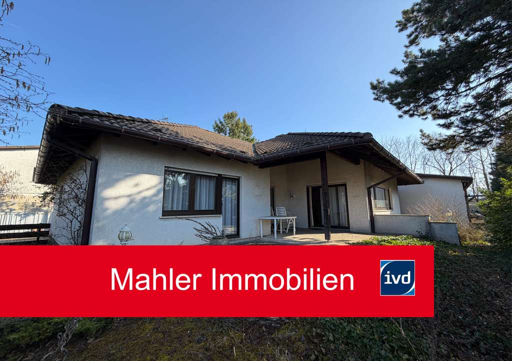 Immobilie in Bickenbach - Wohnen und Arbeiten in Bickenbach - Bungalow mit Gewerbehalle - Bild 0