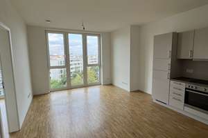 Urbanes Wohnen in Berlin-Friedrichshain – 2 Zimmer mit Einbauküche