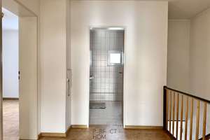 Sonniges Familienhaus mit Garten, Fernblick & Potenzial – Heilbronn-Klingenberg – Die vollständige Adresse der Immobilie erhältst du vom Anbieter., 74081 Klingenberg, Heilbronn – Vorschaubild 15